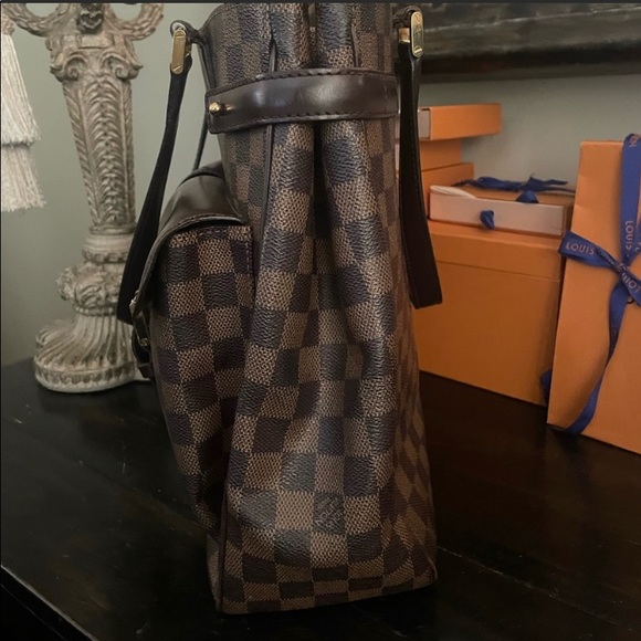 💯% Authentic LOUIS VUITTON
Damier Canvas Uzes Tote Bag✨ - Picture 5 of 16